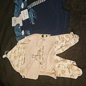 Carter Boys infant outfit‎ lot 0-3 months